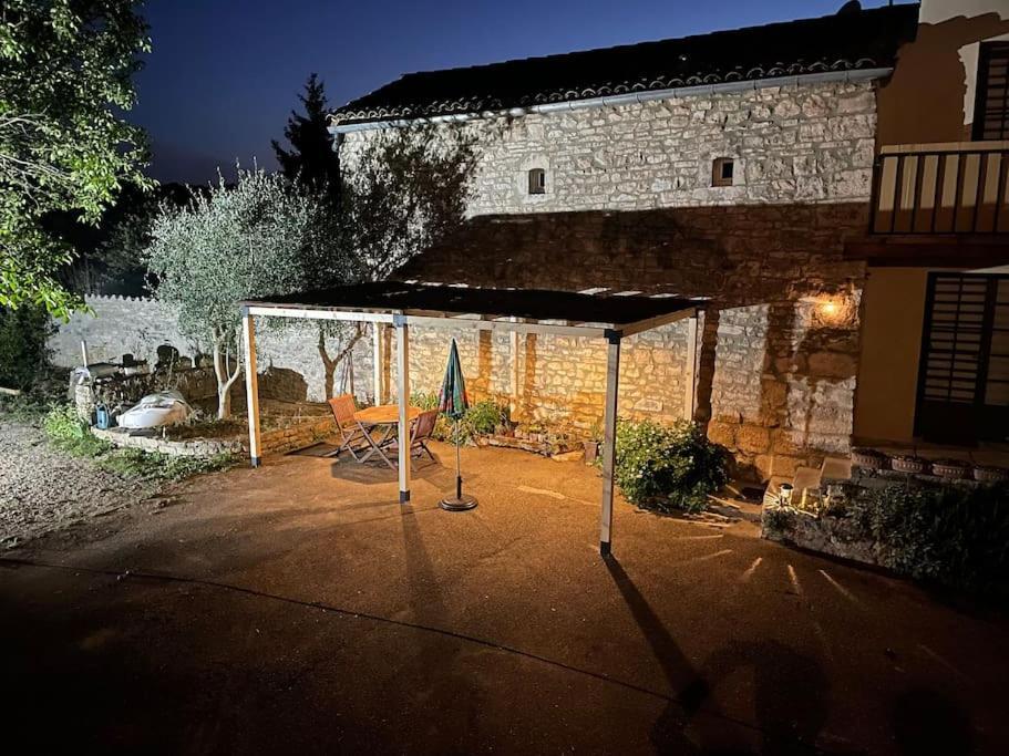 Bed & Breakfast De La Pouzolle