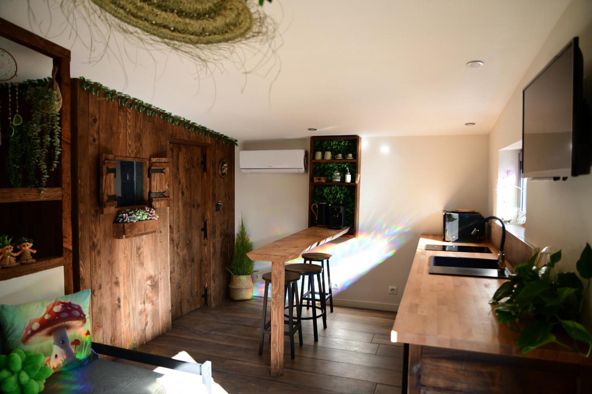De La Pouzolle Bed & Breakfast