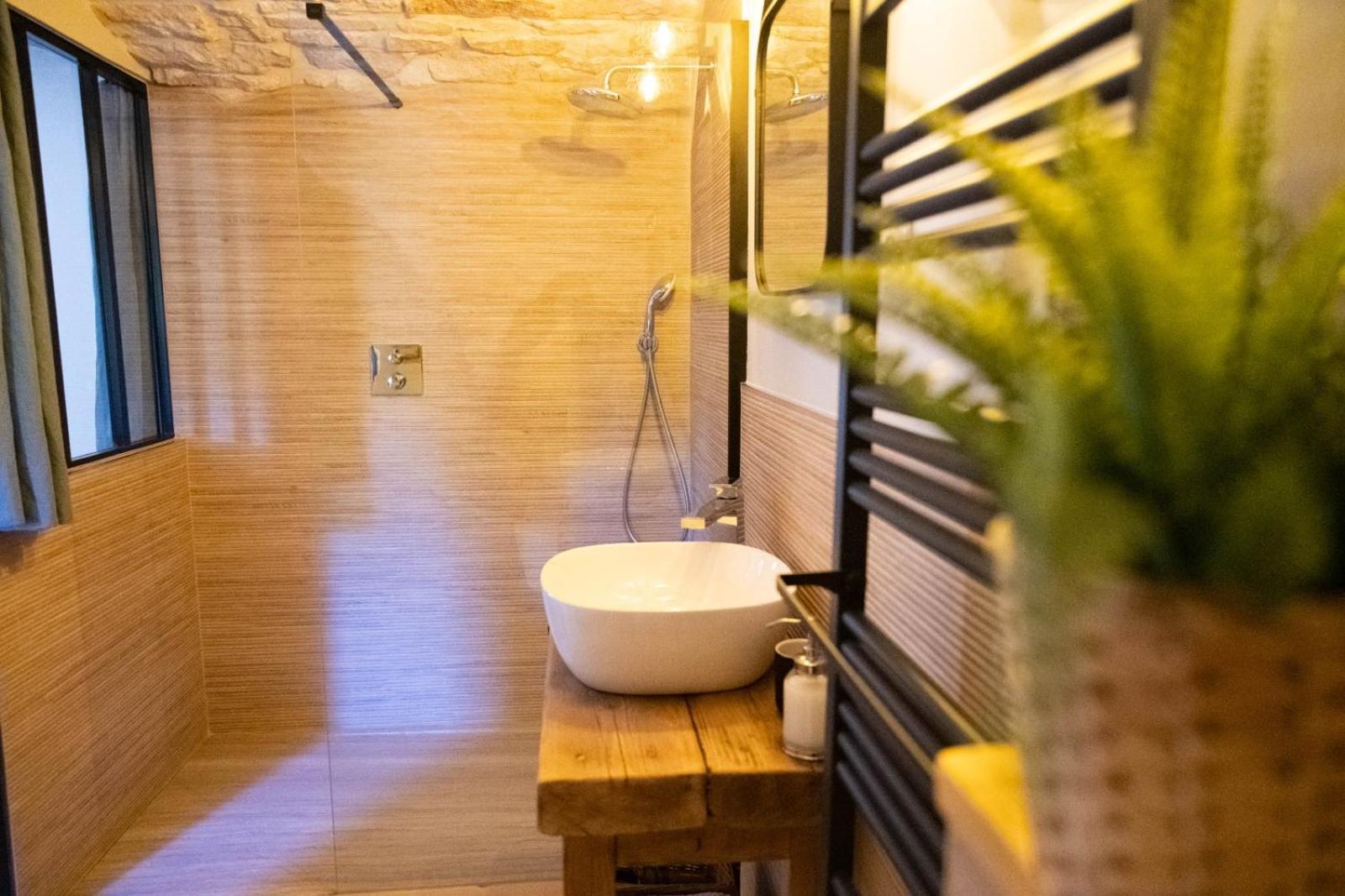 Bed & Breakfast De La Pouzolle *