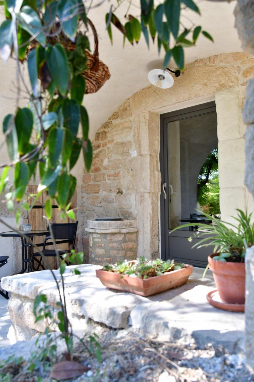 Bed & Breakfast De La Pouzolle Le Garn